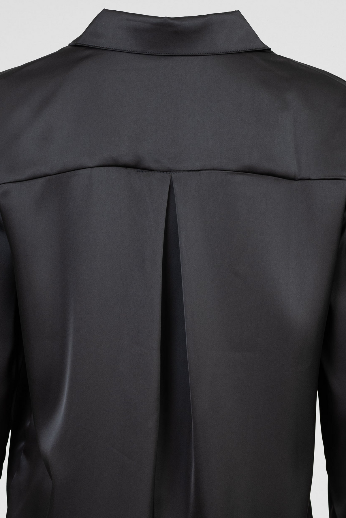 Дамска сатенена риза в черно – Black Satin Elegance
