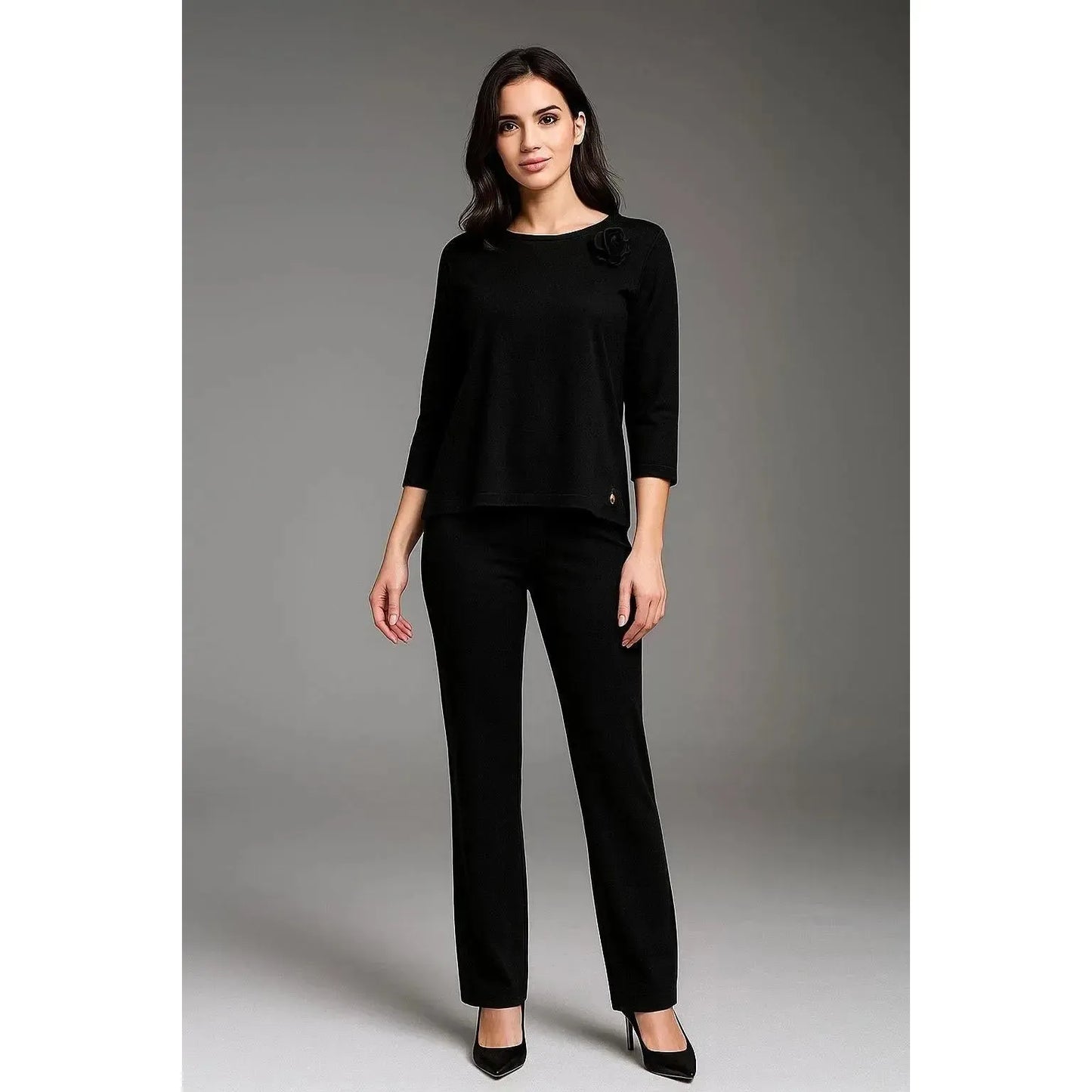 Черен комплект с 3D роза – елегантност и комфорт в едно 6Sense