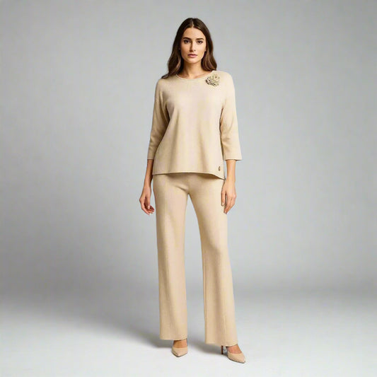 Дамски комплект - Капучино с 3D роза | колекция есен-зима 6Sense