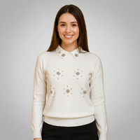 Елегантен бял пуловер с декорирана яка - Amber Frame-пуловери-6Sense