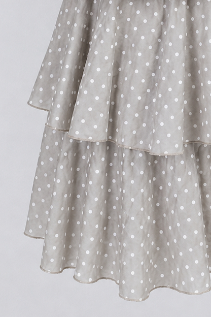 Дамска рокля на точки с волани в таупе нюанс – Lime Dots