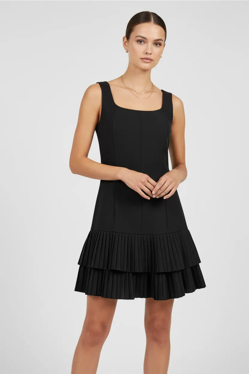 Черна къса рокля с презрамки - Little black dress-рокли-6Sense