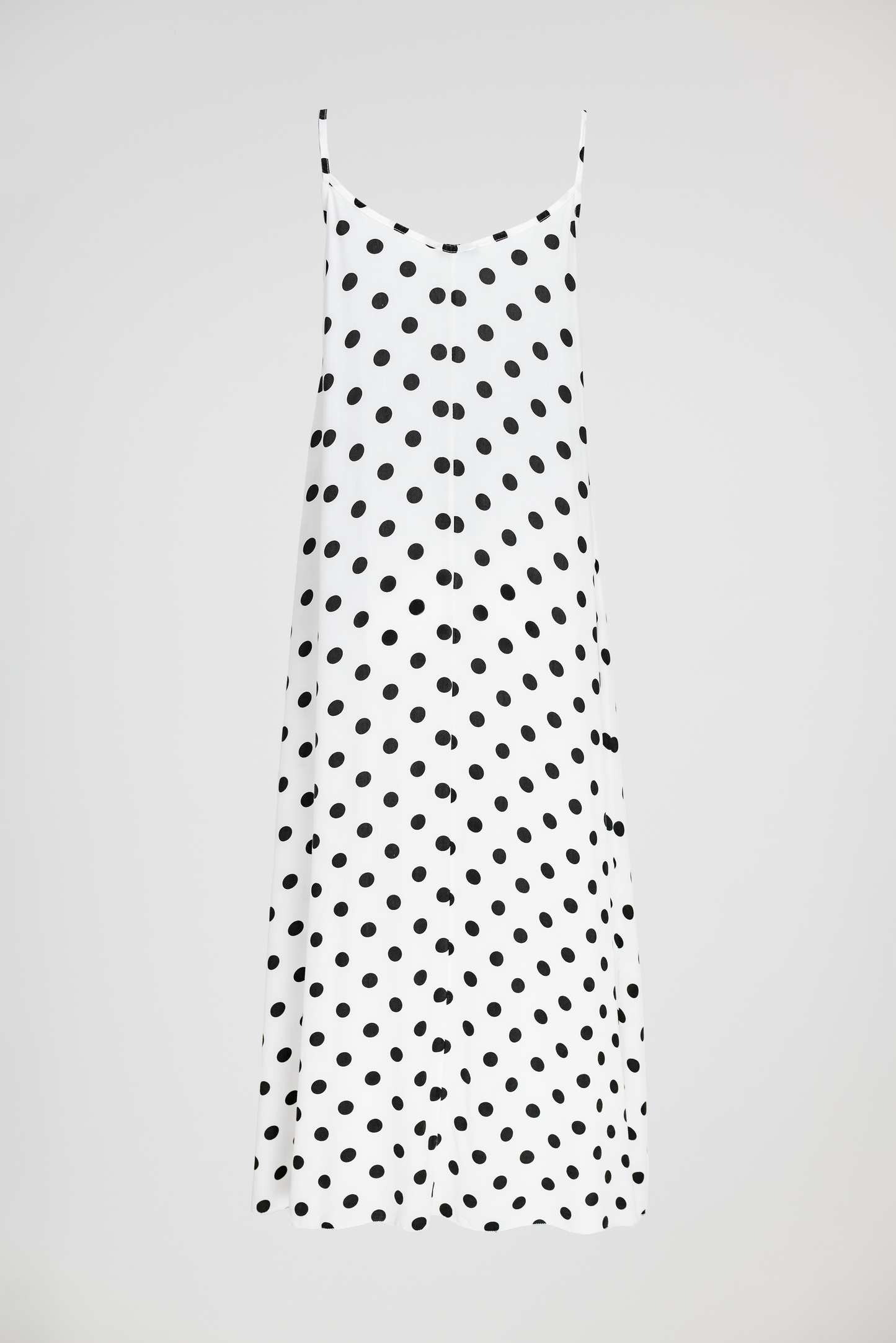 Бяла рокля на точки с презрамки  – Ivory Dots