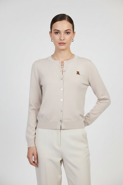 Дамска фина плетена жилетка в екрю с копчета – Cozy Ivory