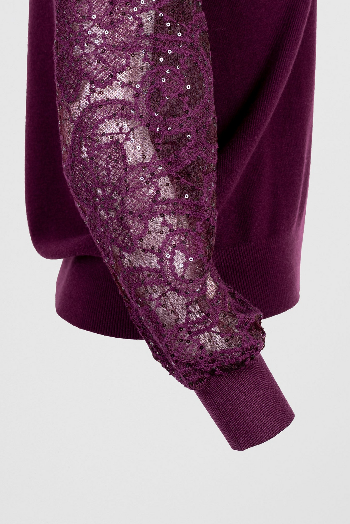 Дамска фино плетена блуза с дантелени ръкави – Burgundy Lace Knit