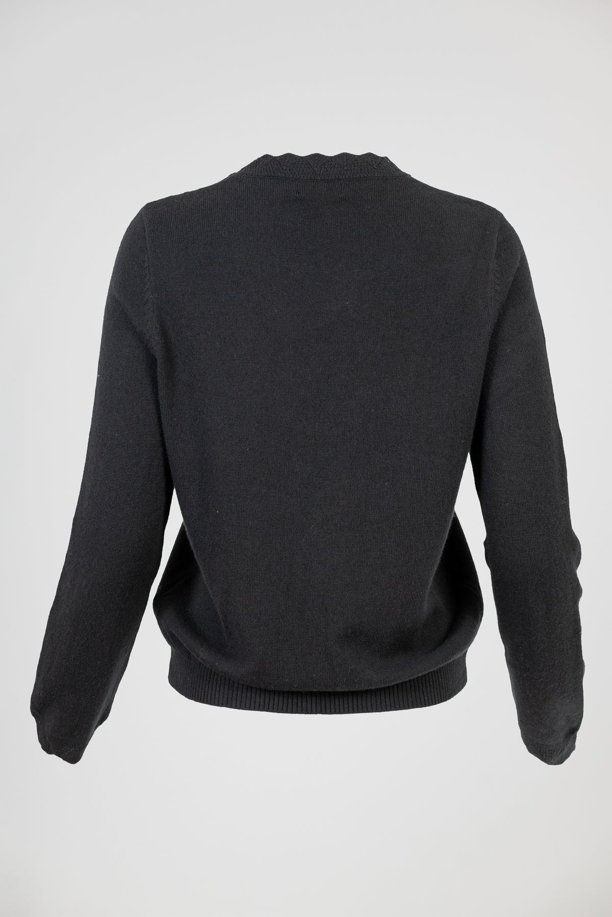 Дамски вълнен пуловер с ажурни детайли – Wool Edge
