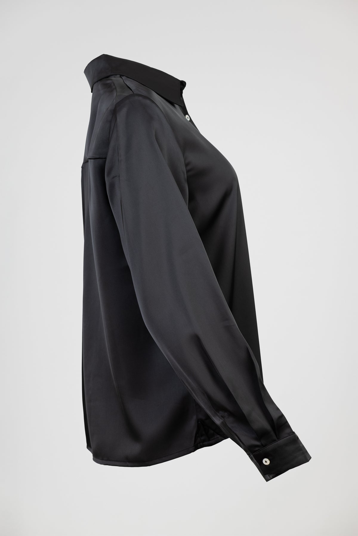 Дамска сатенена риза в черно – Black Satin Elegance