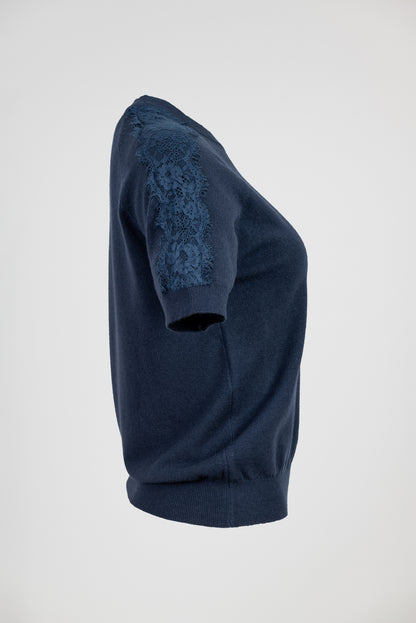 Дамска блуза фино плетиво с дантела на раменете – Navy Lace Knit