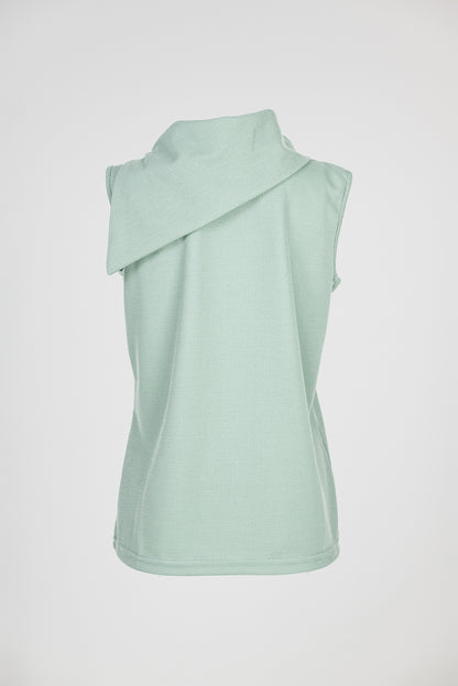 Дамски топ без ръкави с асиметрична яка - Soft Edge