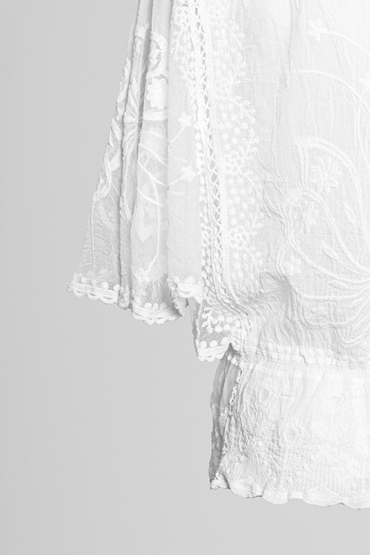 Дамска бяла дантелена блуза с ластик в талията White Grace