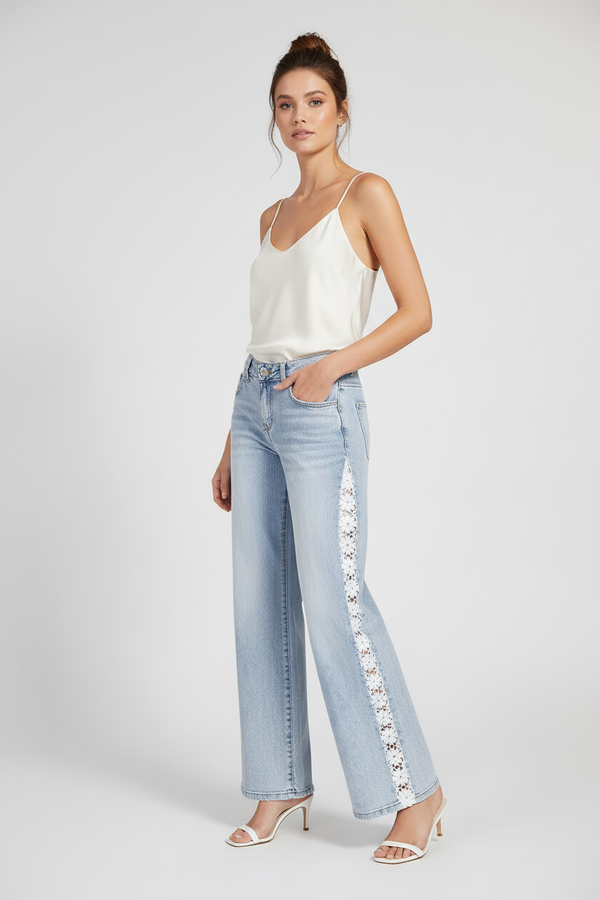 Дамски светлосини дънки с дантела - Lace Drif