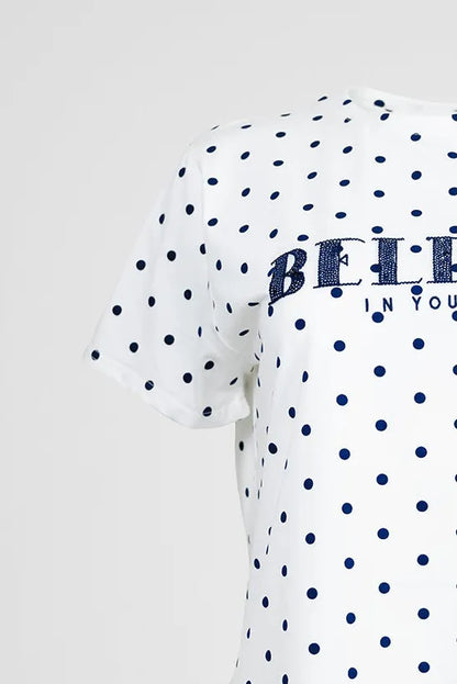 Дамска бяла тениска на точки с надпис – Believe Dot