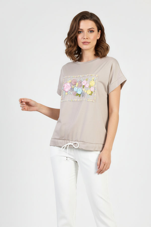 Дамска блуза с цветна 3D бродерия и връзка в подгъва  - Pastel Flow