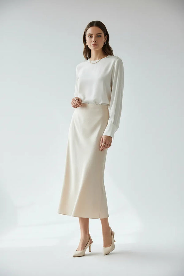 Дамска сатенена пола в шампанско с елегантна линия – Champagne Flow