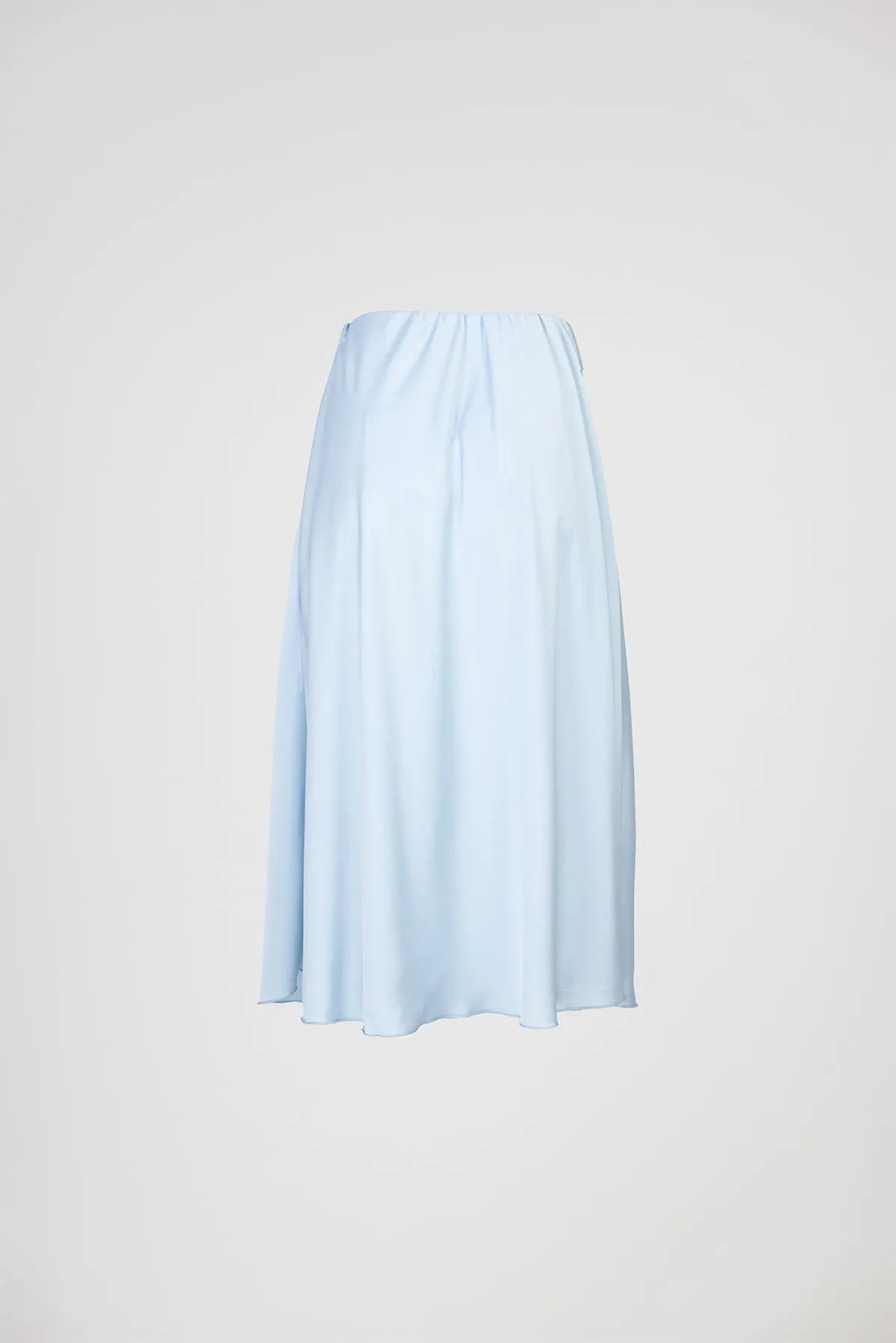 Дамска сатенена пола в светлосиньо с елегантна линия – Sky Flow