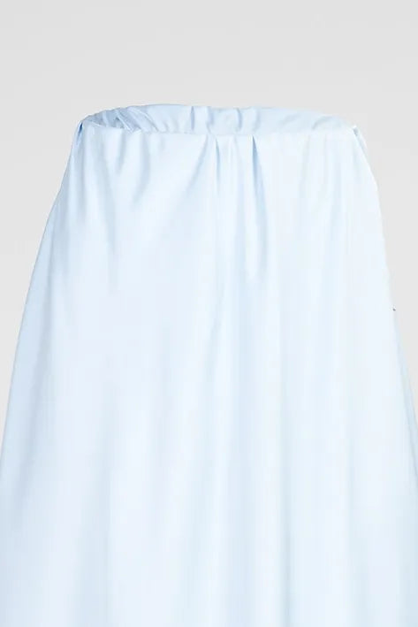 Дамска сатенена пола в светлосиньо с елегантна линия – Sky Flow