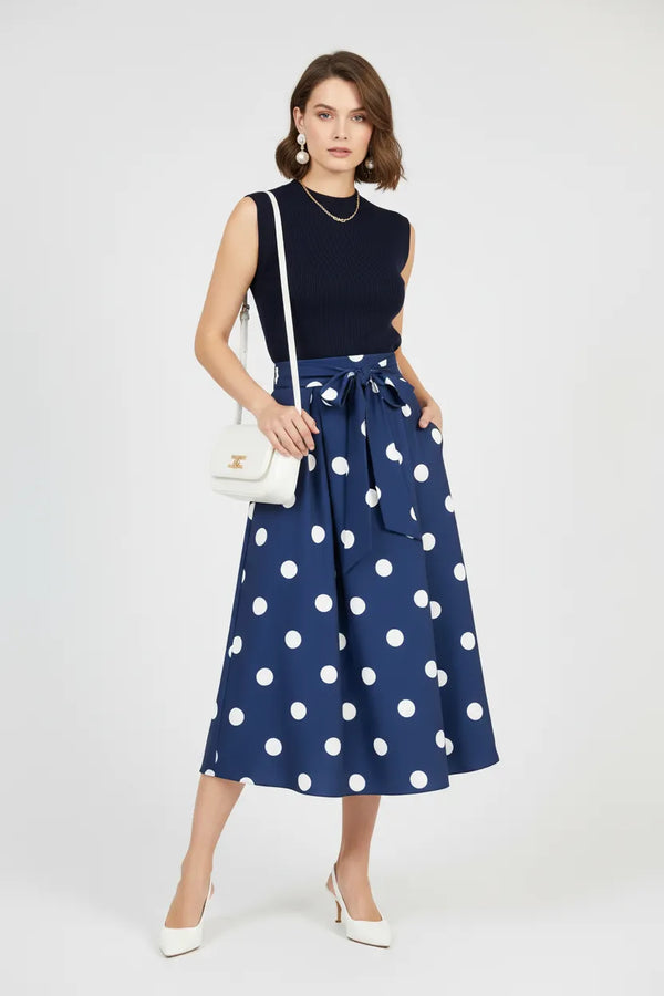 Синя пола на бели точки с колан и странични джобове - Marina Dot