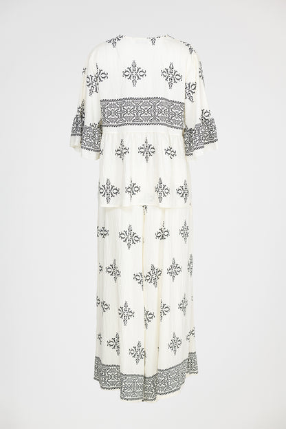 Дамски комплект блуза и панталон с бродерия – Boho Grace