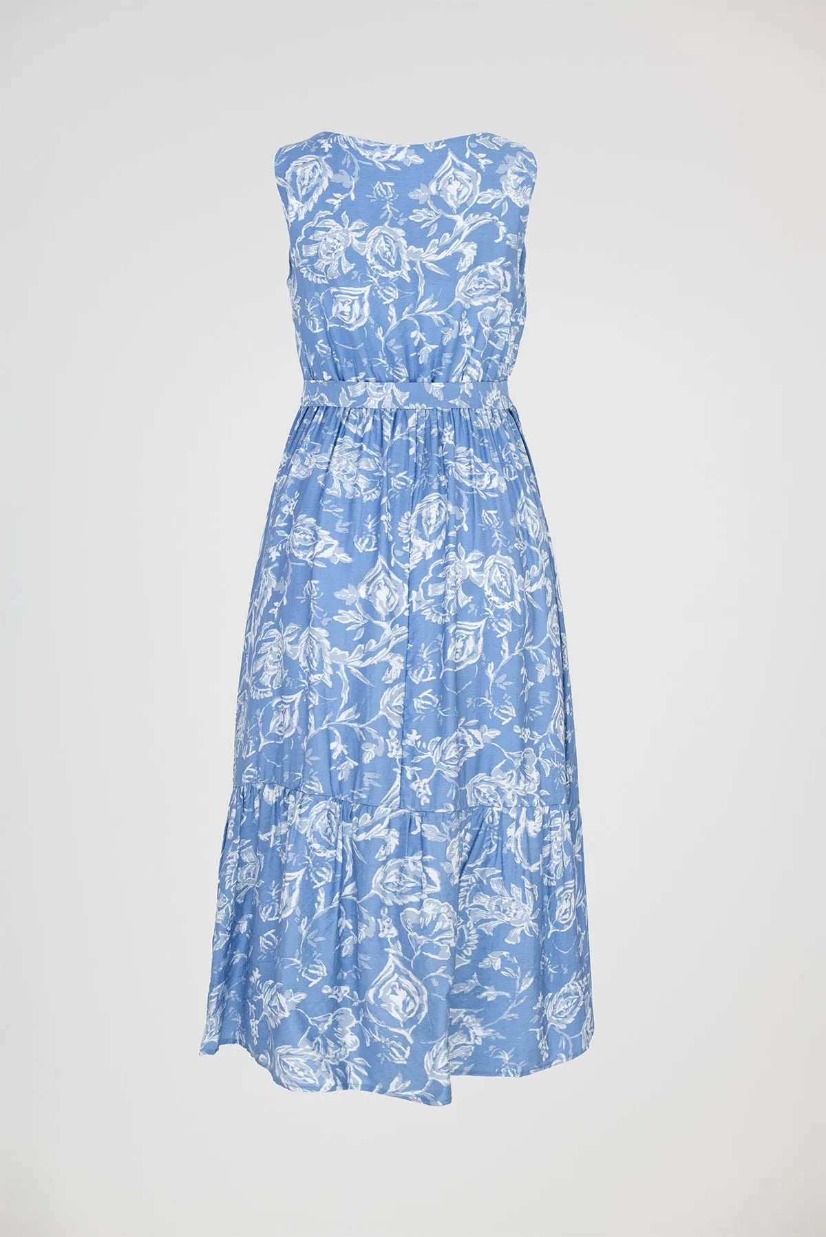 Дамска синя рокля без ръкави с флорален принт и колан – Sky Petals