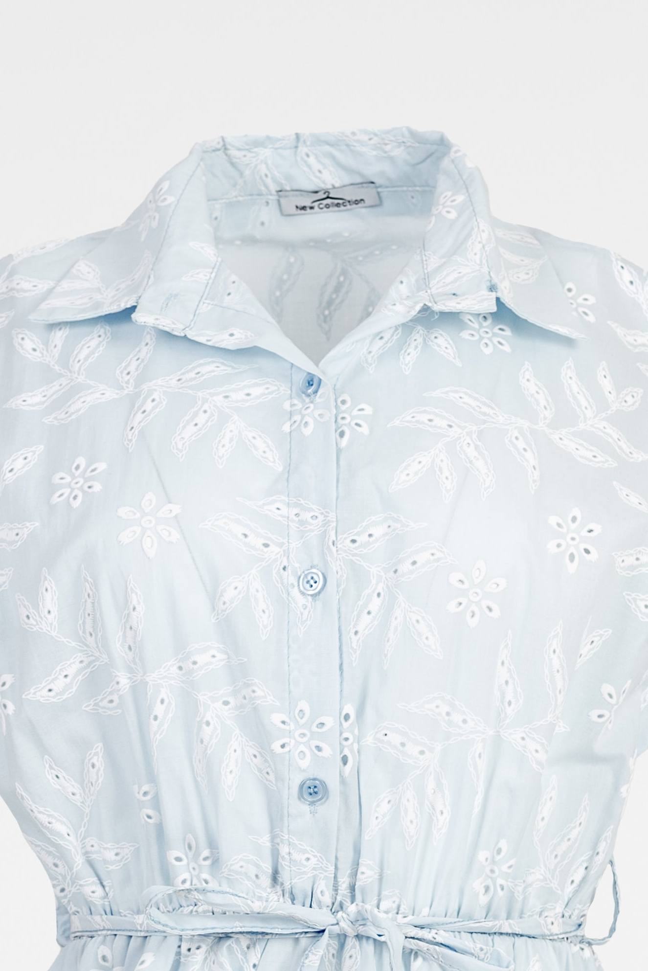 Дамска светлосиня рокля с рязана бродерия и колан – Sky Lace