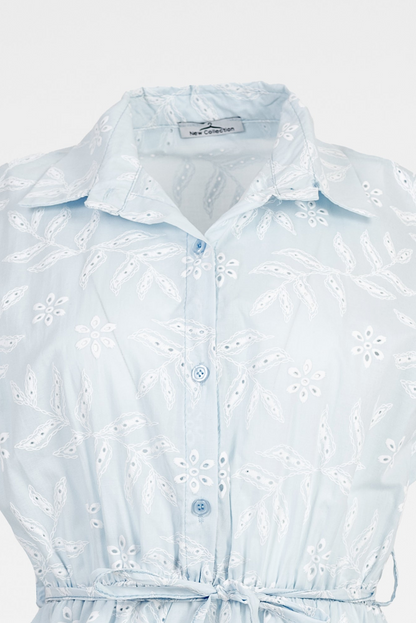 Дамска светлосиня рокля с рязана бродерия и колан – Sky Lace