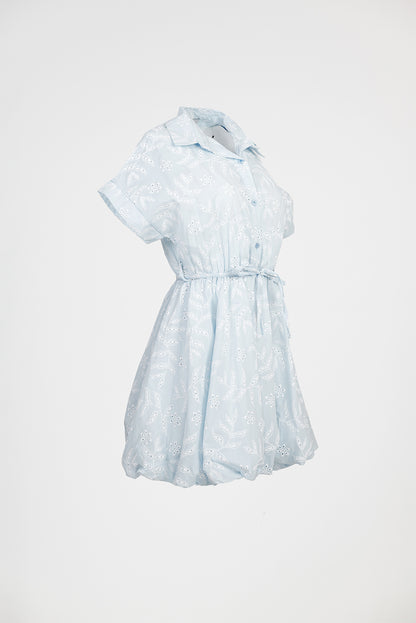 Дамска светлосиня рокля с рязана бродерия и колан – Sky Lace