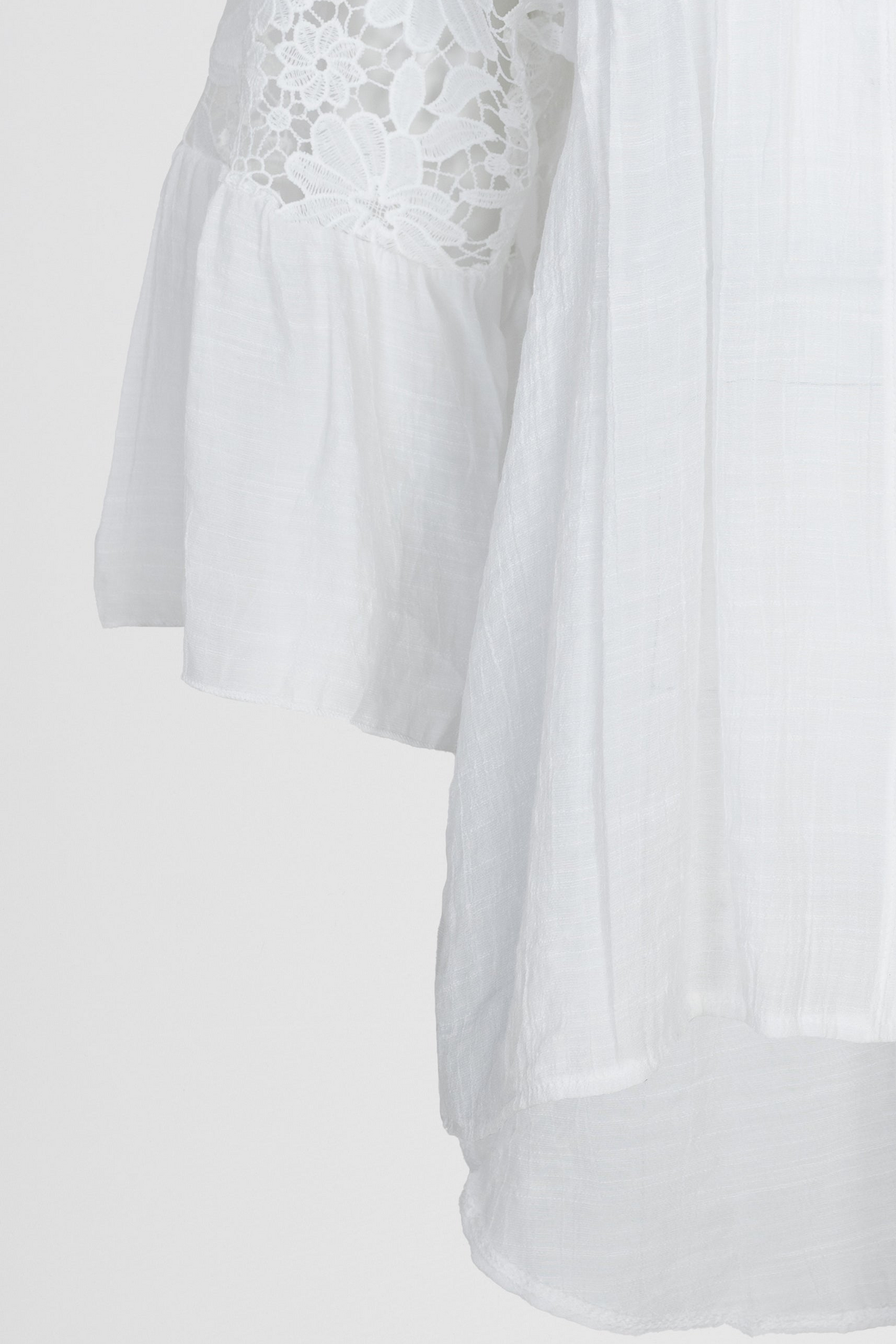 Дамска риза с дантелени ръкави и гръб - Soft Romance