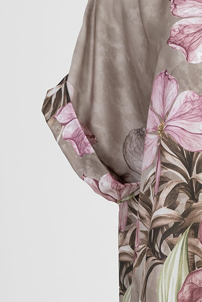 Дамска сатенена блуза с флорален принт в бежово – Floral Satin