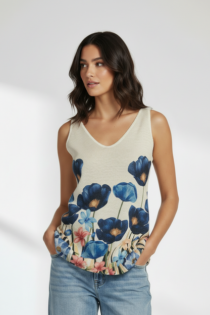 Дамски топ с флорален принт и V-образно деколте – Blue Garden