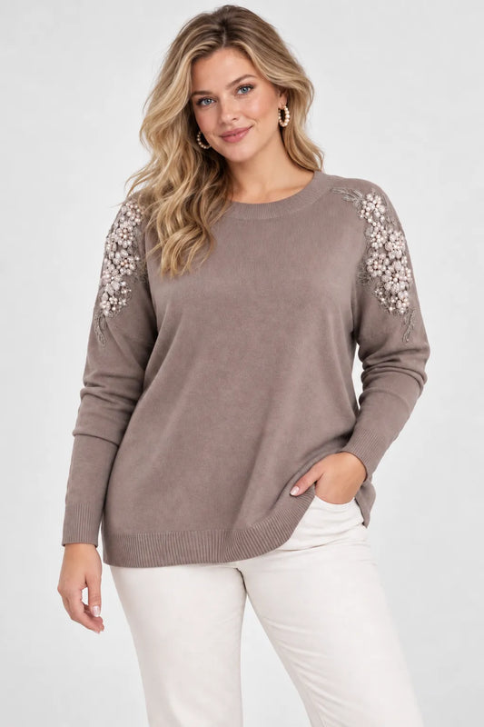 Дамска блуза фино плетиво с флорална апликация – Pearl Knit