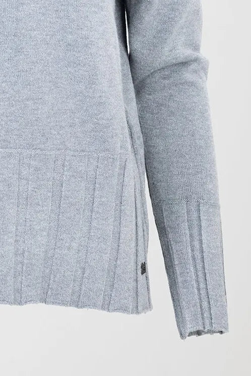 Дамски фин пуловер в светлосив меланж с рипсен подгъв - Soft Line-пуловери-6Sense