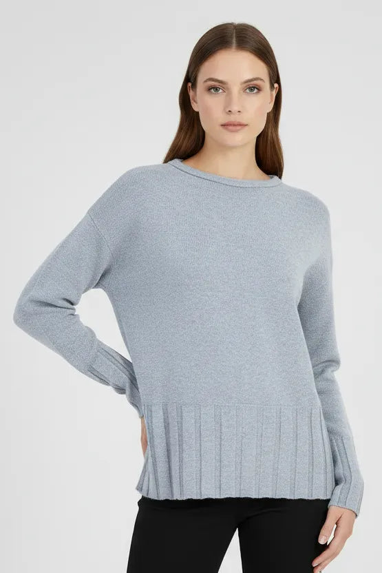 Дамски фин пуловер в светлосив меланж с рипсен подгъв - Soft Line-пуловери-6Sense
