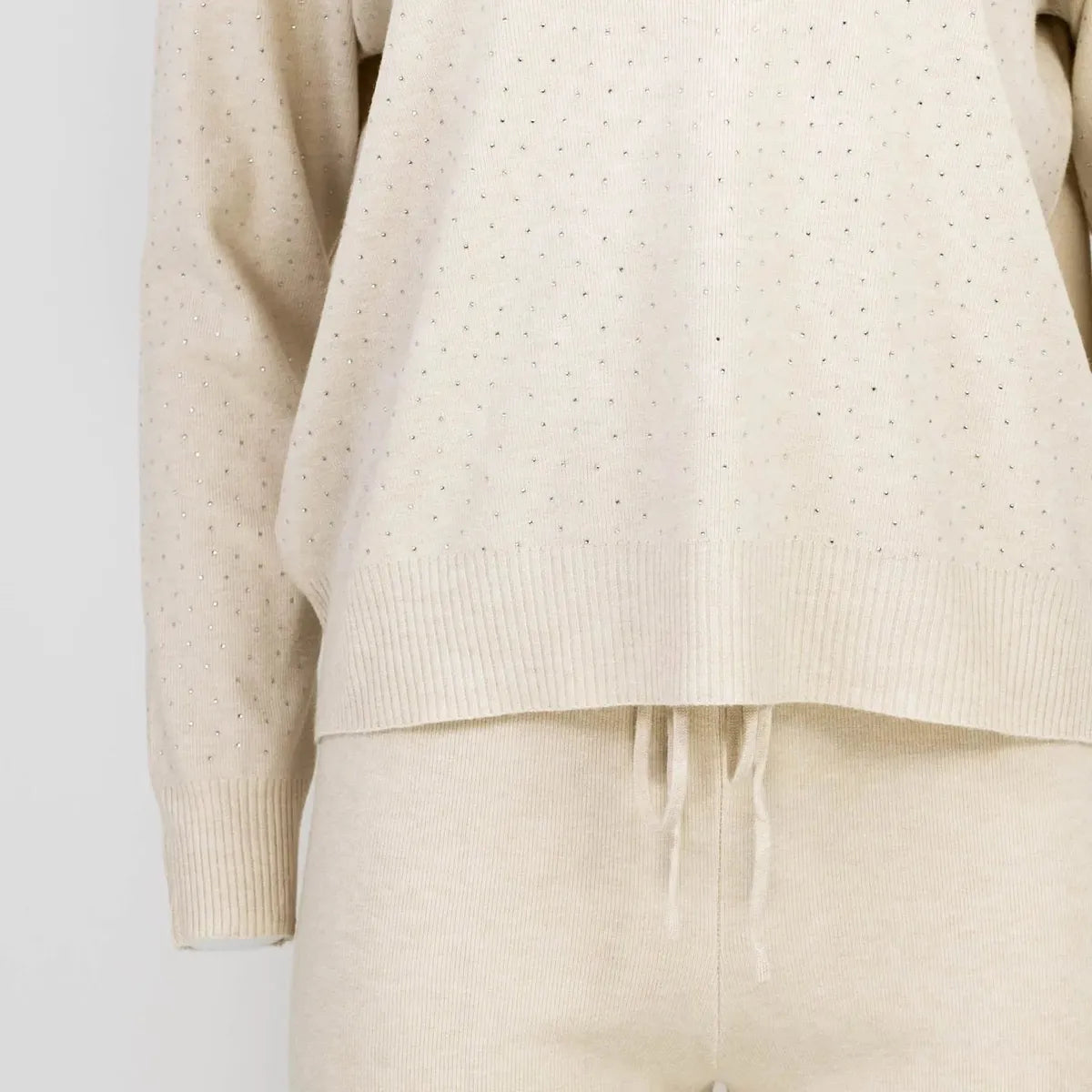 Дамски комплект от фино плетиво в нежно бежово - Layla-комплекти-6Sense