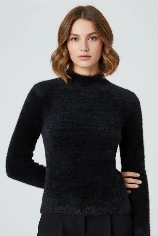 Дамски пухкав пуловер - полу-поло в черно - Wind-пуловери-6Sense