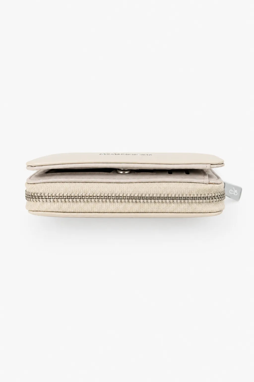Дамско портмоне от еко кожа с цип екрю – Ivory Compact-портмоне-6Sense