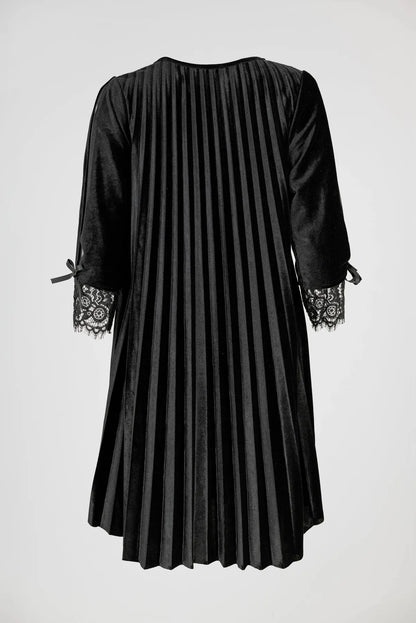 Дамска черна плисирана кадифена рокля с дантела – Midnight Dream-рокли-6Sense