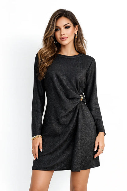 Черна рокля с фин блясък и асиметричен акцент, модел Black Knot.