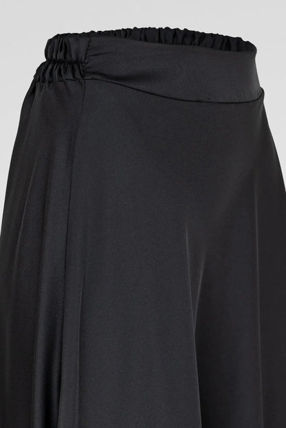 Дамска черна сатенена пола с дантела - Noir Velvet Lace-Поли-6Sense