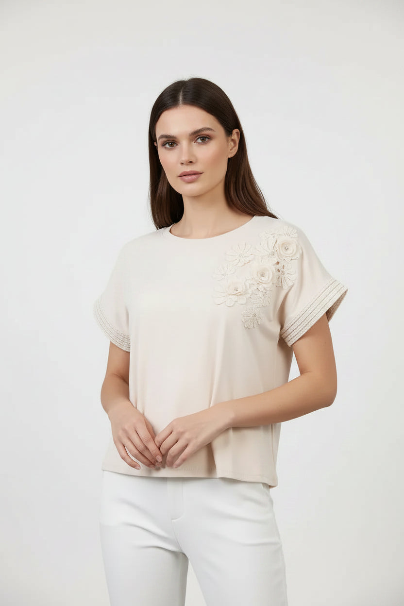 Дамска бежова тениска с декоративни плетени ръкави – Ivory Bloom-Тениски-6Sense