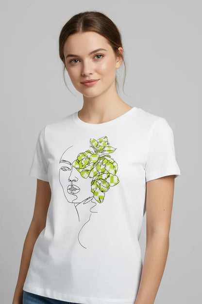 Дамска бяла тениска с арт апликация - Lady smile