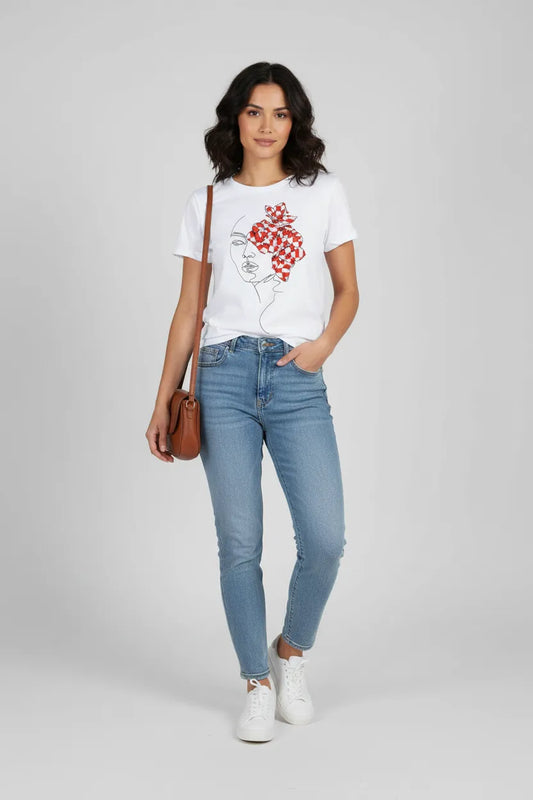 Дамска бяла тениска с арт апликация - Lady smile