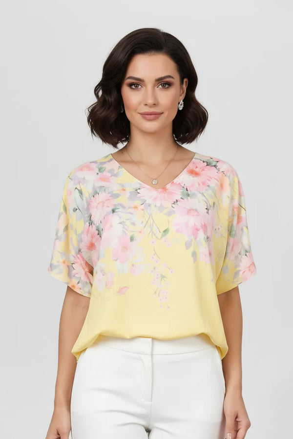Дамска жълта блуза Blossom Air с V-деколте, къс ръкав и нежен розов флорален принт.