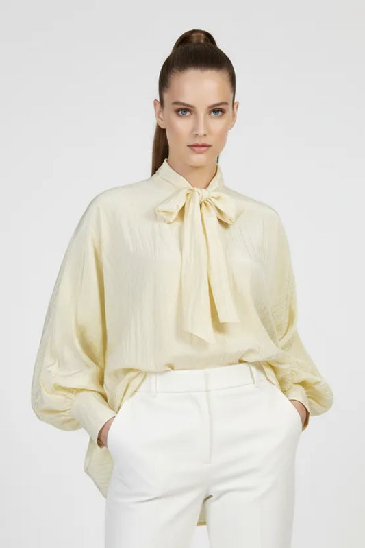 Дамска блуза с панделка на яката и прилеп ръкави – Vanilla Bow-блузи-6Sense
