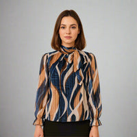 Дамска блуза в синьо и бежаво с абстрактен принт | колекция есен-зима 6Sense