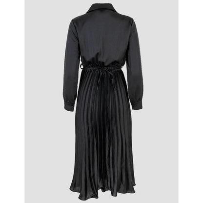 Дамска черна сатенена рокля с плисирана пола | колекция есен-зима 6Sense