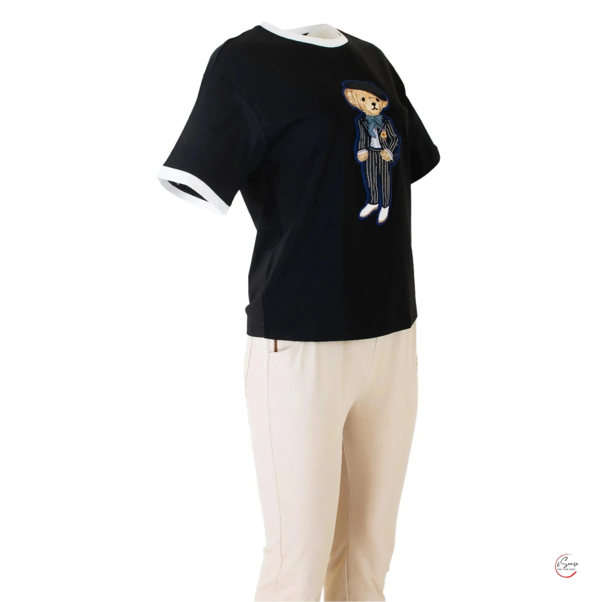 🐻 Закачлив стил и комфорт – черната тениска с мече е тук, за да ти създаде настроение! 🖤