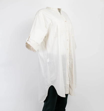 Chic white 100% cotton long shirt/tunic, oversized up to 3XL, with 3/4 rolled sleeves and a mandarin collar.