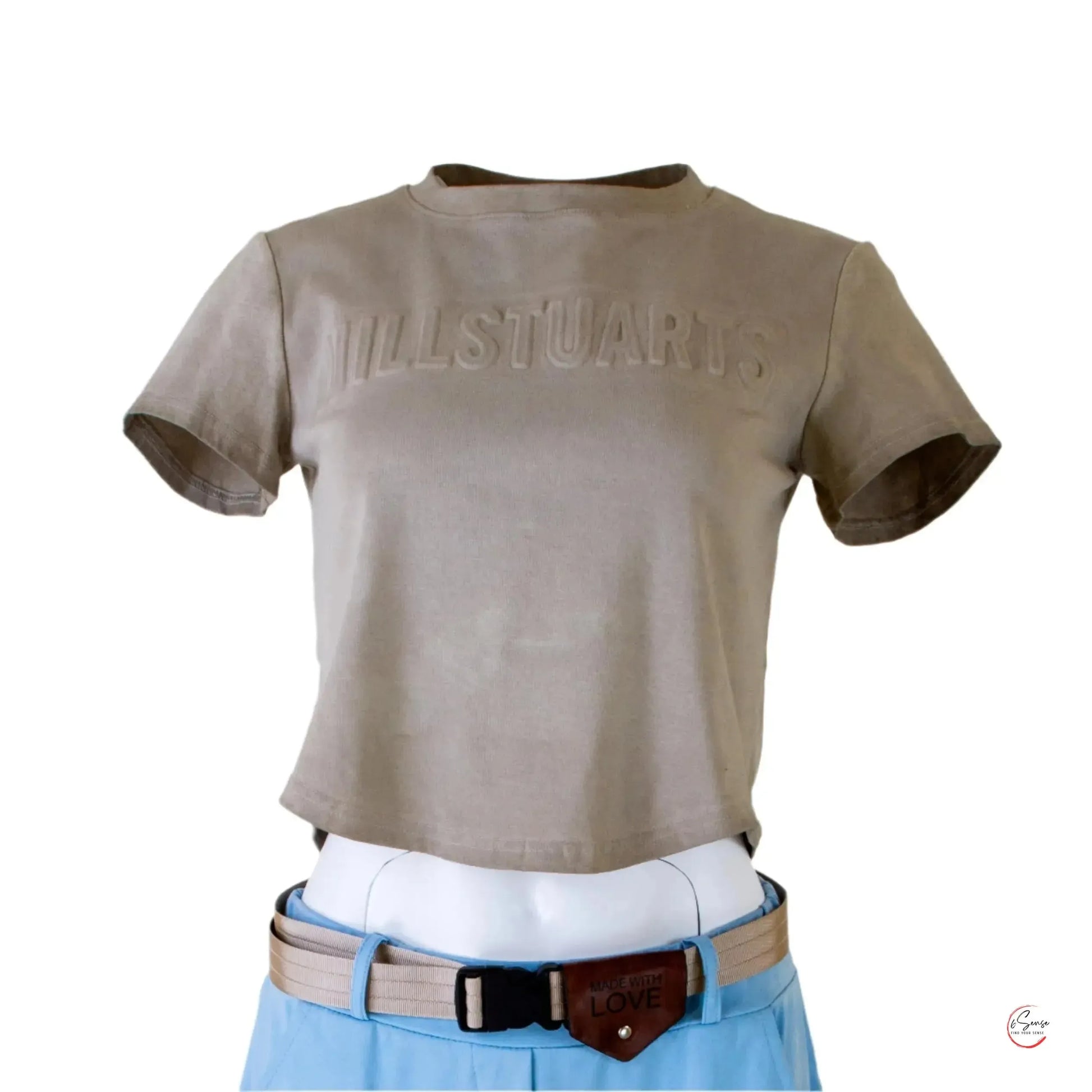 Тениска JILL STUARTS – Пясъчен Тон за Бохо Естетика 🌾✨