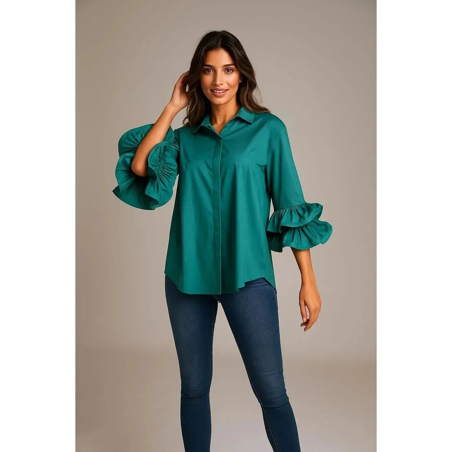Дамска риза с двойни волани - измумрудено зелена | колекция есен-зима 6Sense