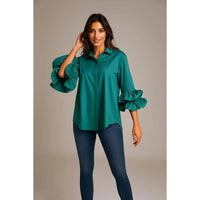 Дамска риза с двойни волани - измумрудено зелена | колекция есен-зима 6Sense